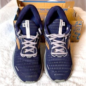 Brooks Ghost 13 running shoes